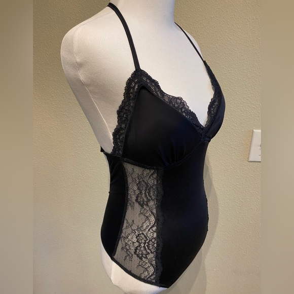 Abercrombie&Fitch Black lace satin strap back bodysuit Brami Removable pads S - Picture 8 of 8